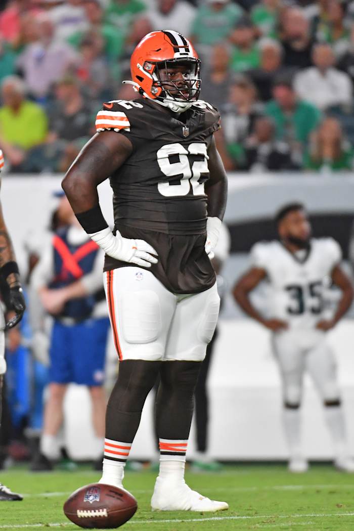 Aug 17, 2023; Philadelphia, Pennsylvania, USA; Cleveland Browns defensive end Sam Kamara (92) against the Philadelphia Eagles at Lincoln Financial Field.